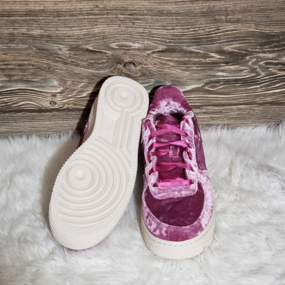 New Nike Air Force 1 LV8 Purple Velvet Sneakers - Picture 4 of 8
